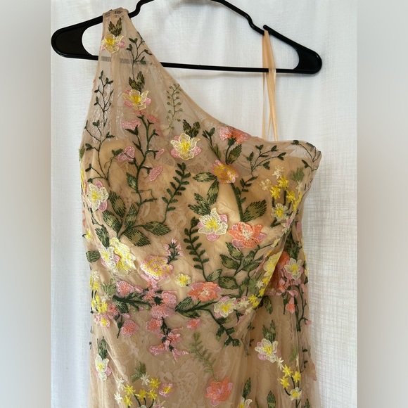Mac Duggal One-Shoulder Embroidered Floral Gown in Pink and Yellow - Sz 14 - Picture 8 of 11